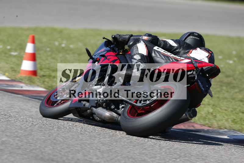 /43 08.08.2025 Discover the Bike ADR/Race 3 rot/34